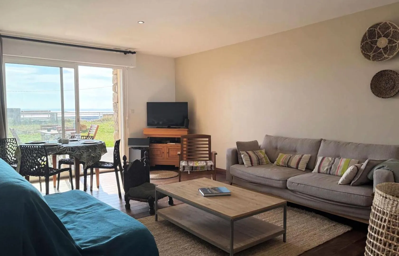 Апартаменты Residence Les Roches Blanches - Appartement Vue Mer Terrasse Et Acces A La Plage Mae-1101 Требёрдан